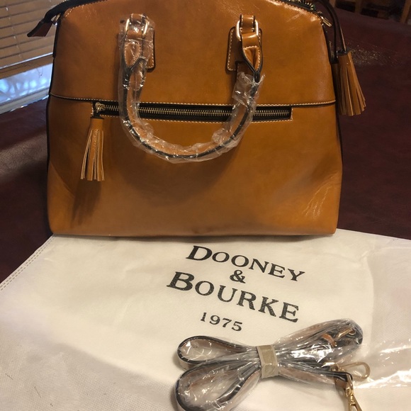 SALE Dooney and Bourke Kingston Natural - NWT - Picture 3 of 16